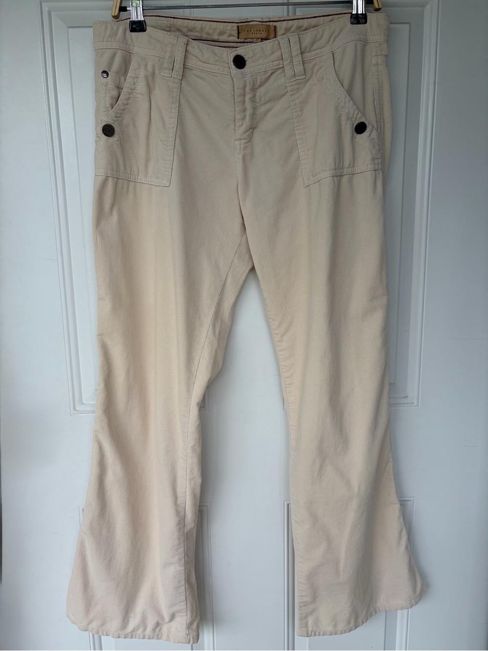 •Sanctuary Denim• Corduroy Cream:Ivory Flared Pants - Size 27